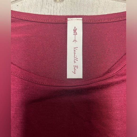Vanilla‎ Bay Women's Long Sleeve Ruched Top, Burgundy, Small - Picture 8 of 9